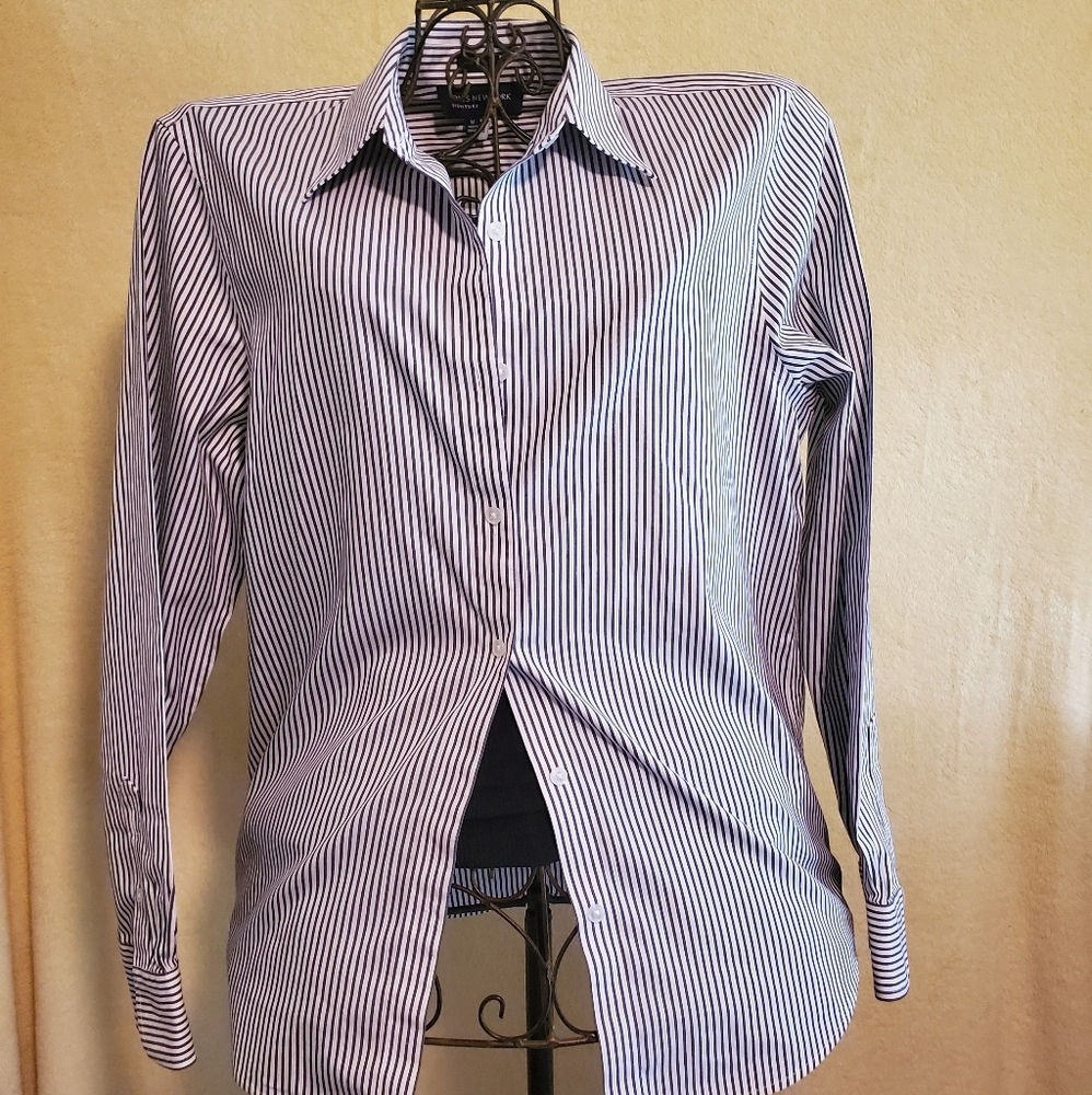 Women's dress shirt